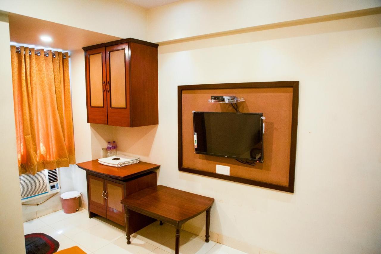 Hotel Ashoka Mire Ngoại thất bức ảnh