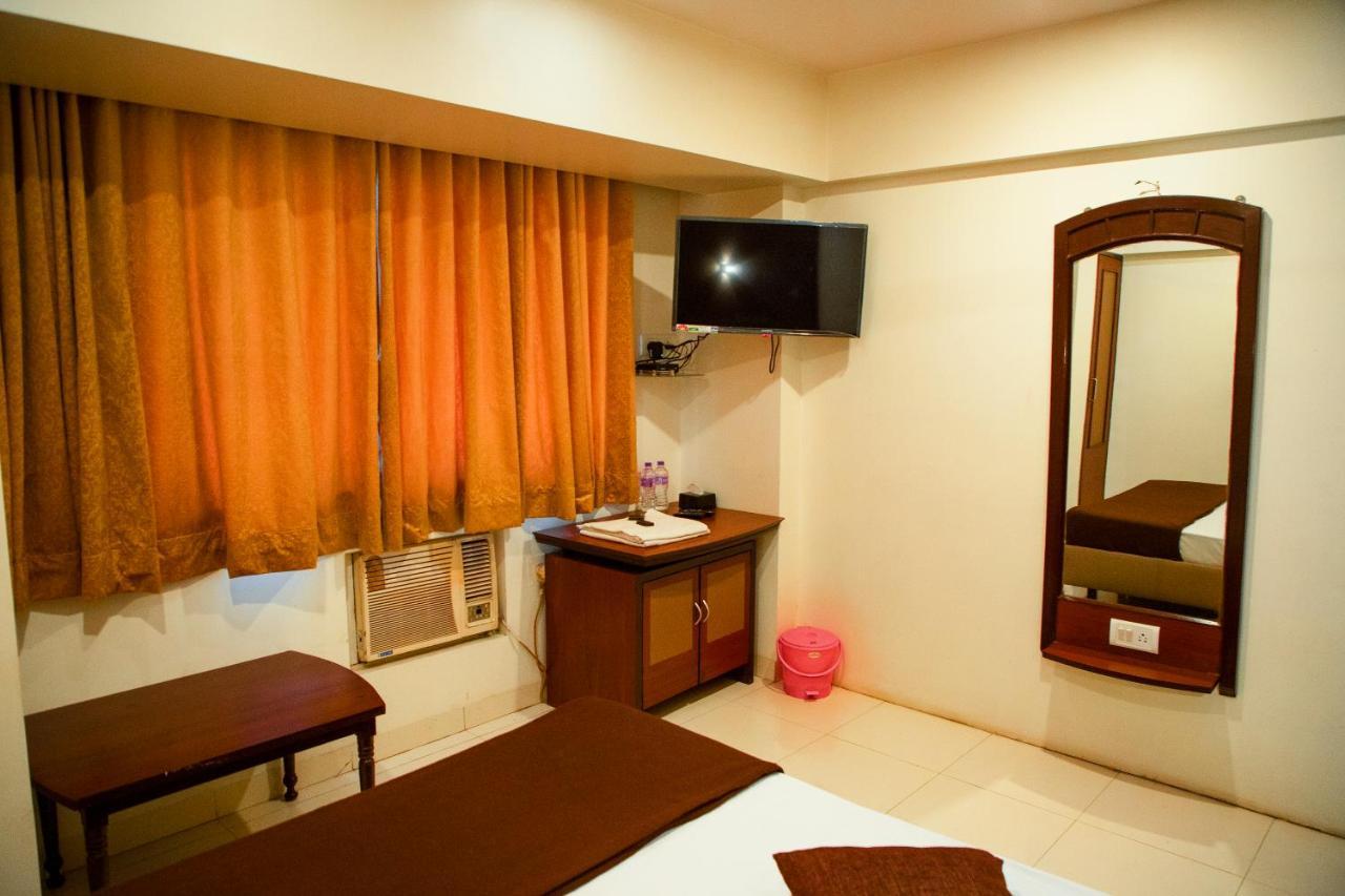 Hotel Ashoka Mire Ngoại thất bức ảnh