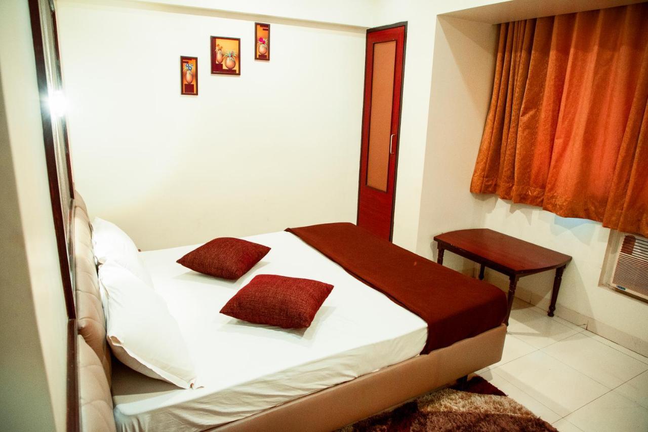 Hotel Ashoka Mire Ngoại thất bức ảnh